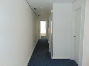 Salas/Conjuntos com 58m² no bairro Auxiliadora em Porto Alegre para Alugar