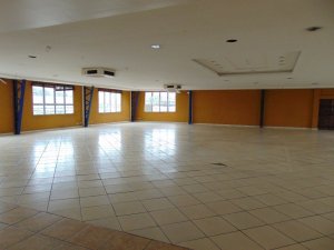 Salas/Conjuntos com 300m² no bairro Cavalhada em Porto Alegre para Alugar