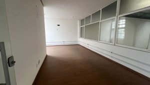 Galpão com 750m² no bairro São Geraldo em Porto Alegre para Alugar