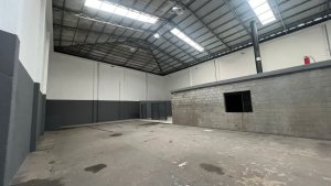 Galpão com 750m² no bairro São Geraldo em Porto Alegre para Alugar