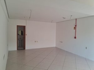 Loja com 45m² no bairro Petrópolis em Porto Alegre para Alugar