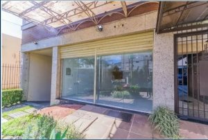 Loja com 45m² no bairro Petrópolis em Porto Alegre para Alugar