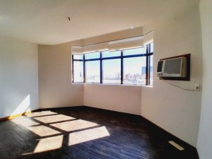 Salas/Conjuntos com 34m² no bairro Moinhos de Vento em Porto Alegre para Alugar