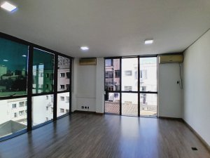 Conjunto/Sala com 29m² no bairro Moinhos de Vento em Porto Alegre para Alugar