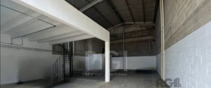 Depósito/Pavilhão com 150m² no bairro Sarandi em Porto Alegre para Alugar