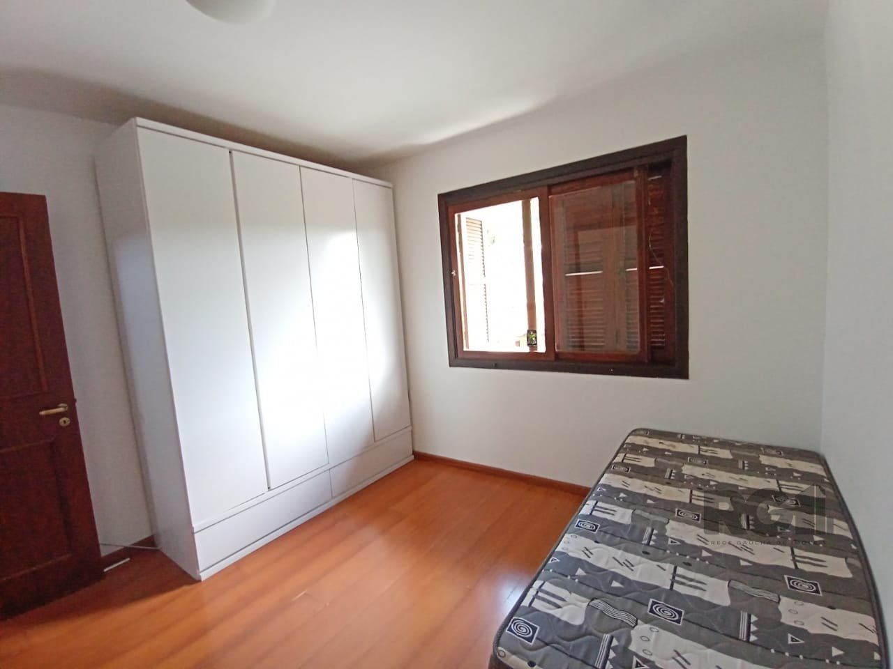 Casa de Condomínio à venda com 3 quartos, 197m² - Foto 24