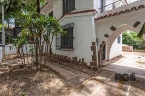 Casa comercial com 441m² no bairro Moinhos de Vento em Porto Alegre para Alugar