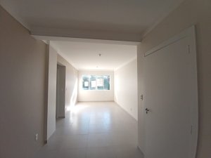 Apartamento com 75m², 2 dormitórios no bairro Petrópolis em Porto Alegre para Alugar