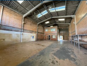 Depósito/Pavilhão com 360m² no bairro Anchieta em Porto Alegre para Alugar