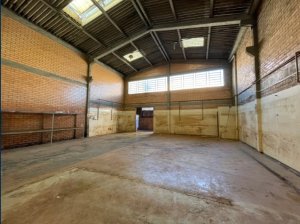 Galpão com 360m² no bairro Anchieta em Porto Alegre para Alugar