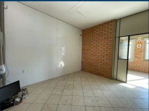 Galpão com 360m² no bairro Anchieta em Porto Alegre para Alugar