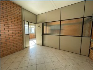 Galpão com 360m² no bairro Anchieta em Porto Alegre para Alugar
