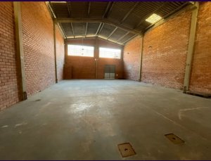 Galpão com 360m² no bairro Anchieta em Porto Alegre para Alugar