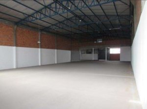Galpão com 1.000m² no bairro São João em Porto Alegre para Alugar