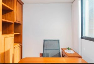 Salas/Conjuntos com 24m² no bairro Rio Branco em Porto Alegre para Alugar