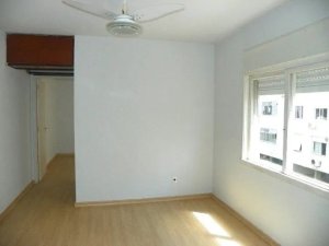 Apartamento com 38m², 1 dormitório no bairro Menino Deus em Porto Alegre para Comprar