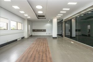 Loja com 74m² no bairro Cristal em Porto Alegre para Alugar