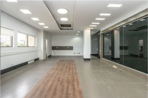 Loja com 74m² no bairro Cristal em Porto Alegre para Alugar