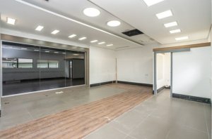 Loja com 74m² no bairro Cristal em Porto Alegre para Alugar