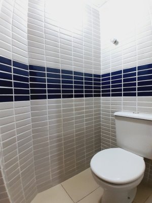 Prédio Comercial com 530m² no bairro Navegantes em Porto Alegre para Alugar