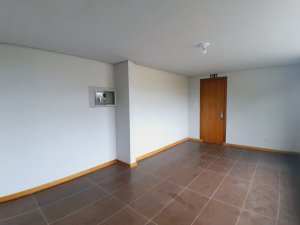 Prédio Comercial com 530m² no bairro Navegantes em Porto Alegre para Alugar