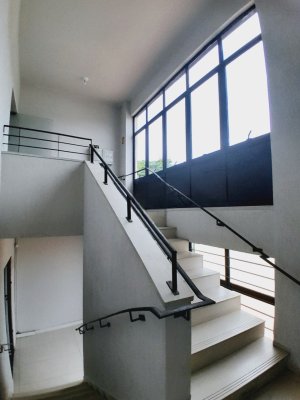 Prédio Comercial com 530m² no bairro Navegantes em Porto Alegre para Alugar