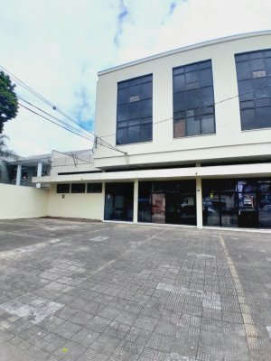 Predio com 530m² no bairro Navegantes em Porto Alegre para Alugar