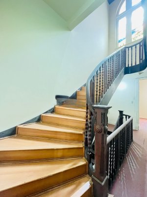 Prédio Comercial com 846m² no bairro Centro Histórico em Porto Alegre para Alugar