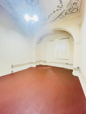 Prédio Comercial com 846m² no bairro Centro Histórico em Porto Alegre para Alugar