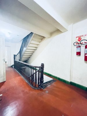 Prédio Comercial com 846m² no bairro Centro Histórico em Porto Alegre para Alugar