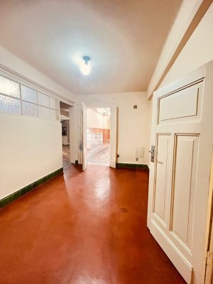 Prédio Comercial com 846m² no bairro Centro Histórico em Porto Alegre para Alugar