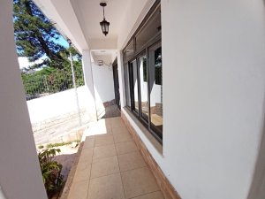 Casa com 88m², 3 dormitórios no bairro Glória em Porto Alegre para Alugar