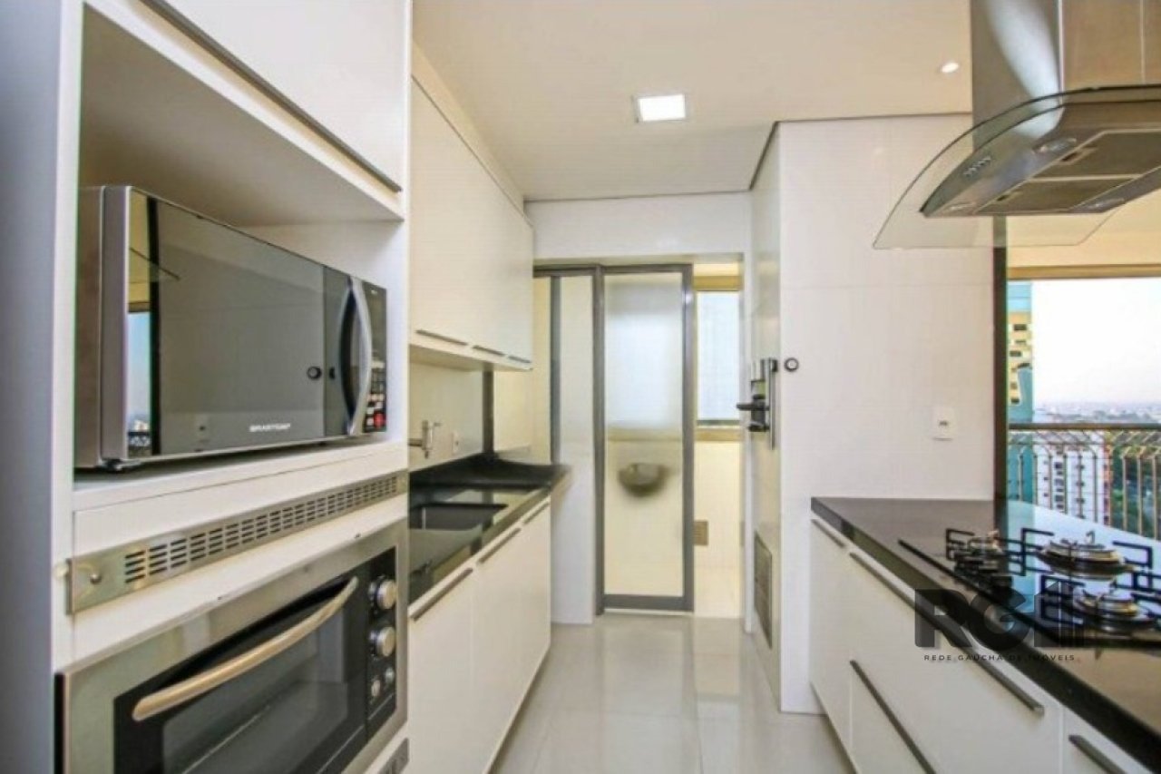 Apartamento à venda com 2 quartos, 79m² - Foto 2