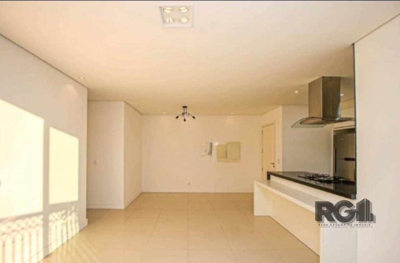 Apartamento à venda com 2 quartos, 79m² - Foto 1