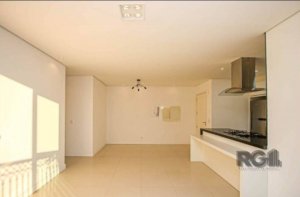 Apartamento com 80m², 2 dormitórios no bairro Três Figueiras em Porto Alegre para Comprar