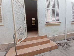 Casa comercial com 180m² no bairro Floresta em Porto Alegre para Alugar