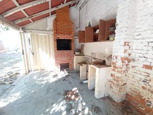 Casa comercial com 180m² no bairro Floresta em Porto Alegre para Alugar