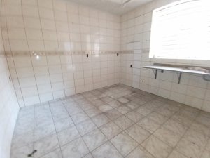 Casa comercial com 180m² no bairro Floresta em Porto Alegre para Alugar