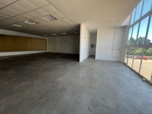 Galpão com 630m² no bairro Anchieta em Porto Alegre para Alugar