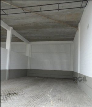 Galpão com 630m² no bairro Anchieta em Porto Alegre para Alugar