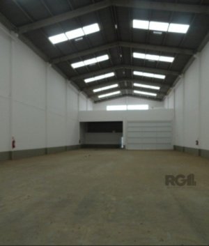 Galpão com 630m² no bairro Anchieta em Porto Alegre para Alugar