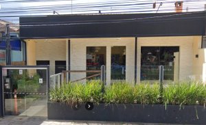 Casa Comercial com 180m² no bairro Jardim Itu em Porto Alegre para Alugar