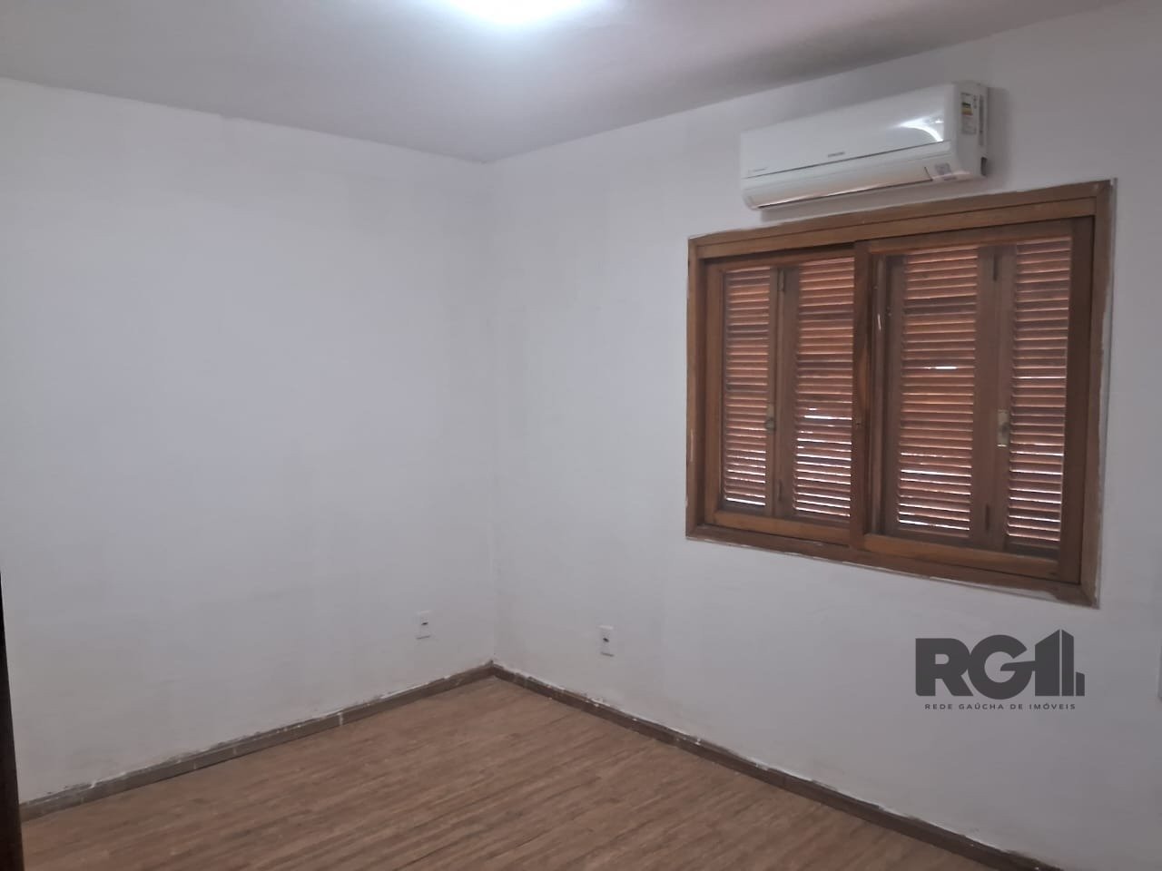 Casa à venda com 3 quartos, 87m² - Foto 14