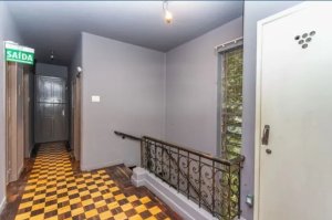 Casa comercial com 360m² no bairro Independência em Porto Alegre para Alugar