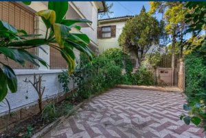 Casa comercial com 360m² no bairro Independência em Porto Alegre para Alugar