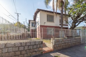 Casa Comercial com 273m² no bairro Jardim Botânico em Porto Alegre para Alugar