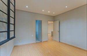 Casa comercial com 240m² no bairro Moinhos de Vento em Porto Alegre para Alugar