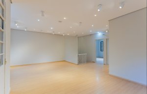 Casa comercial com 240m² no bairro Moinhos de Vento em Porto Alegre para Alugar