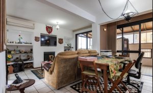 Cobertura com 266m², 3 dormitórios no bairro Petrópolis em Porto Alegre para Alugar