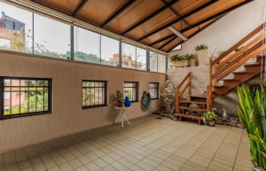 Cobertura com 266m², 3 dormitórios no bairro Petrópolis em Porto Alegre para Alugar